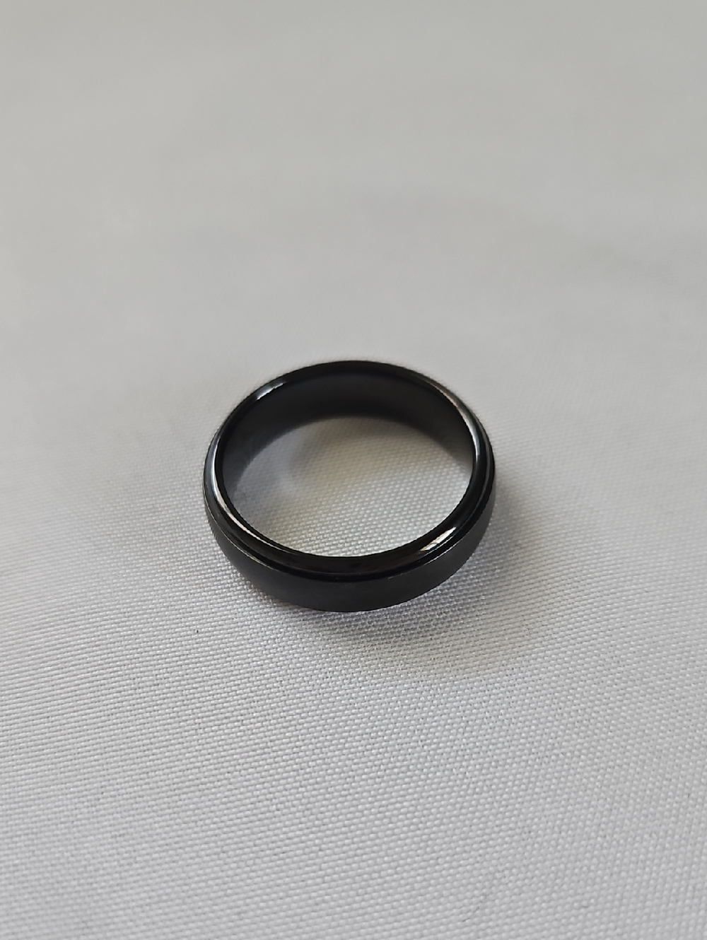 Black Men's Polished Band Ring - Classic Minimalist Style Tungsten Carbide
